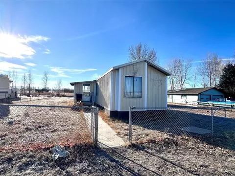 853 Winchester Dr, Deer Lodge, MT 59722