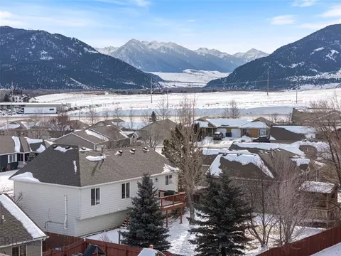 607 Nova Dr, Livingston, MT 59047