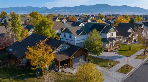 4709 Shadowglen Dr, Bozeman, MT 59718
