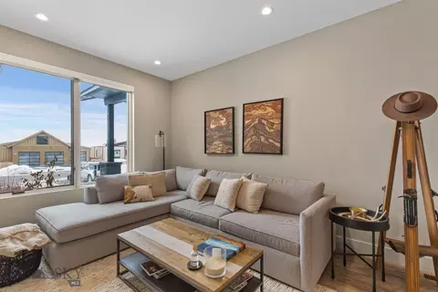 434 Black Bull #D, Bozeman, MT 59718