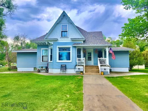 413 Courtenay Ave S, Terry, MT 59349