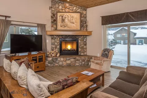 Living - 73 Starlight Dr, Big Sky, MT 59716 photo 2 of 2