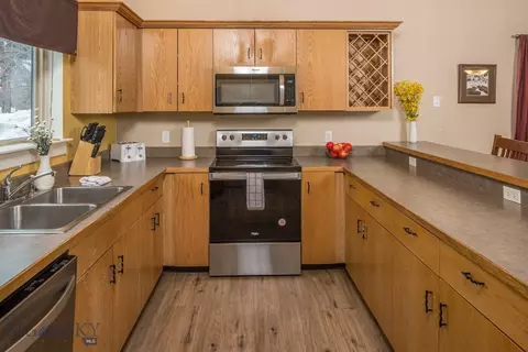 Kitchen - 73 Starlight Dr, Big Sky, MT 59716 photo 3 of 3