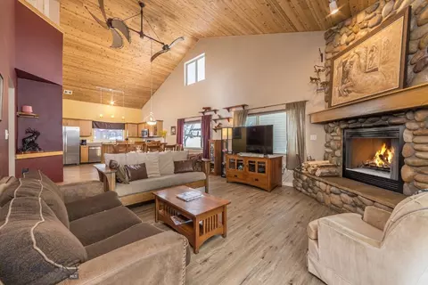 73 Starlight Dr, Big Sky, MT 59716