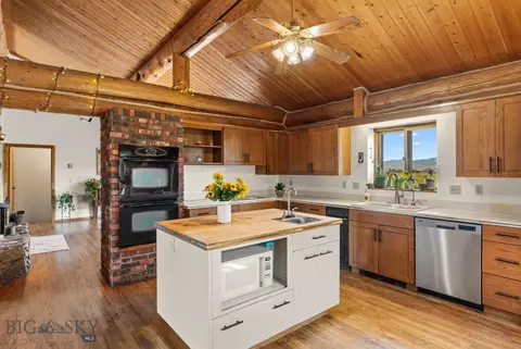 545 Coulee Dr, Bozeman, MT 59718 photo 19