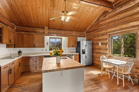 545 Coulee Dr, Bozeman, MT 59718 photo 17