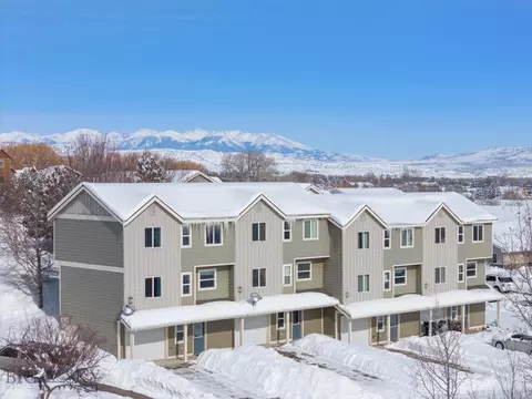 1205 Wineglass Ct, Livingston, MT 59047
