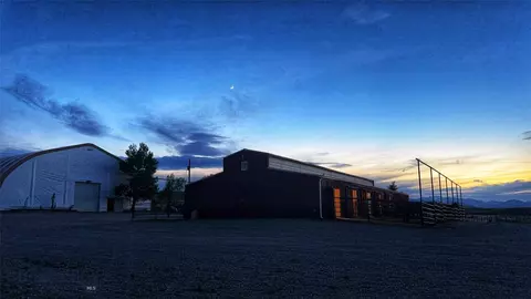 Exterior - 600 Blue Ribbon Ln, Dillon, MT 59725 photo 5 of 7