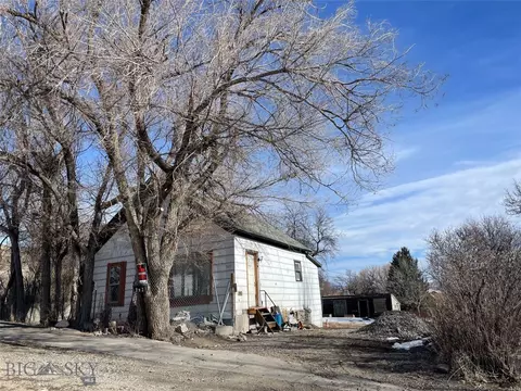 528 N E St, Livingston, MT 59047