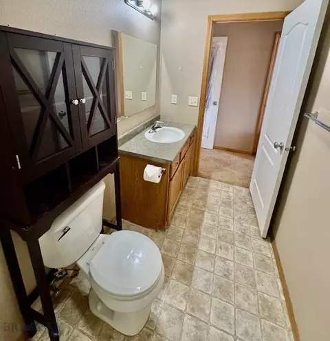 Bath - 82 E Magnolia, Belgrade, MT 59714 photo 6 of 8