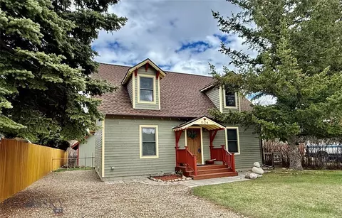 604 S Adams Ave S, Red Lodge, MT 59068