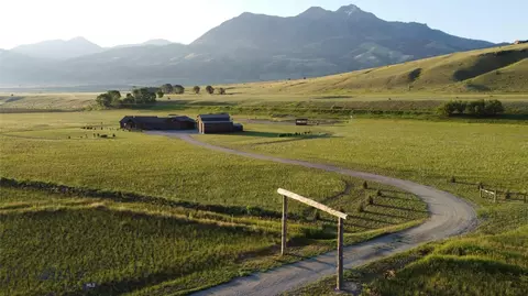680 E River Rd, Pray, MT 59065
