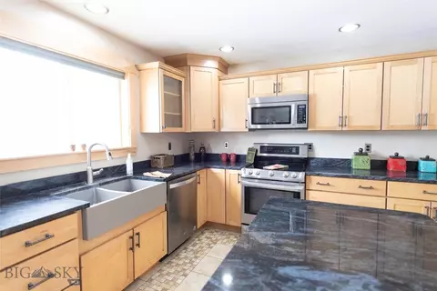 480 Prospector Trl, Bozeman, MT 59718 photo 13