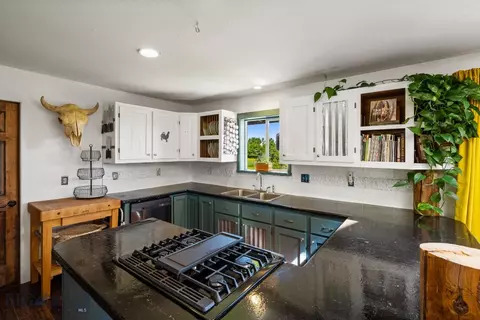 1301 Wildflower Way, Bozeman, MT 59715 photo 13
