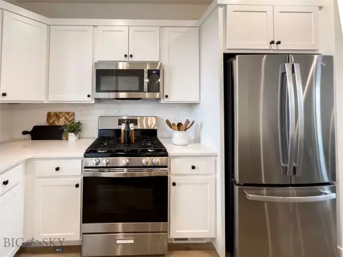 Kitchen - 507 Wise Way, Belgrade, MT 59714 photo 9 of 17