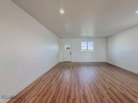 Living - 507 Wise Way, Belgrade, MT 59714 photo 5 of 9