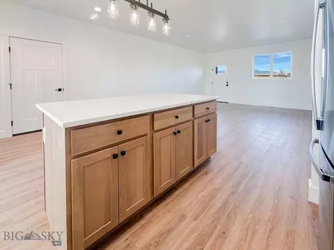 Kitchen - 507 Wise Way, Belgrade, MT 59714 photo 14 of 17
