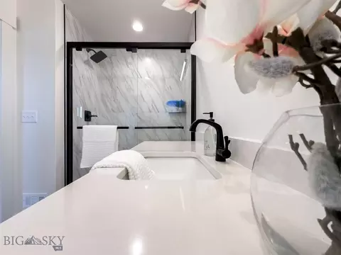 Bath - 507 Wise Way, Belgrade, MT 59714 photo 9 of 17