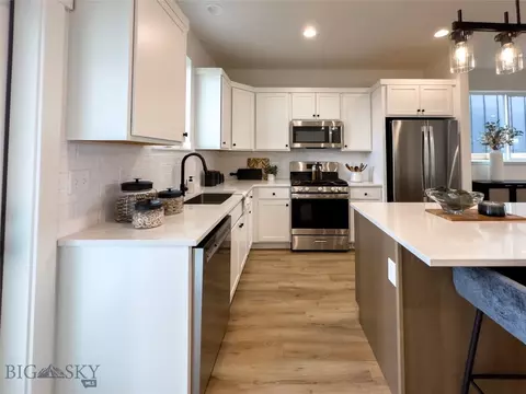 Kitchen - 507 Wise Way, Belgrade, MT 59714 photo 8 of 17