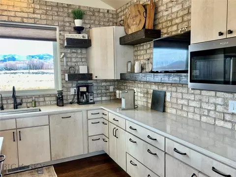 405 Stonefly Rd, Dillon, MT 59725 photo 8