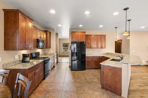 1035 Springbrook Ave, Bozeman, MT 59718 photo 17