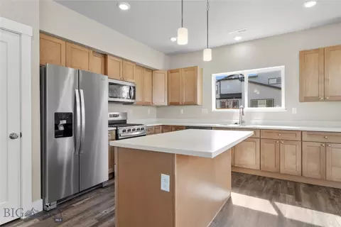 Kitchen - 21 Westgate Ave, Bozeman, MT 59718 photo 2 of 4
