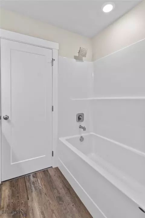 Bath - 21 Westgate Ave, Bozeman, MT 59718 photo 5 of 5