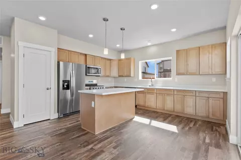Kitchen - 21 Westgate Ave, Bozeman, MT 59718 photo 3 of 4