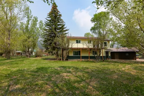 17 Evergreen Ln, Livingston, MT 59047