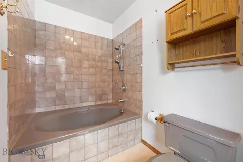 1402 Robin Ln, Bozeman, MT 59715 photo 28