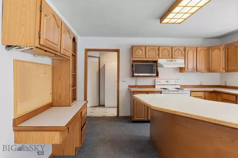 1402 Robin Ln, Bozeman, MT 59715 photo 21