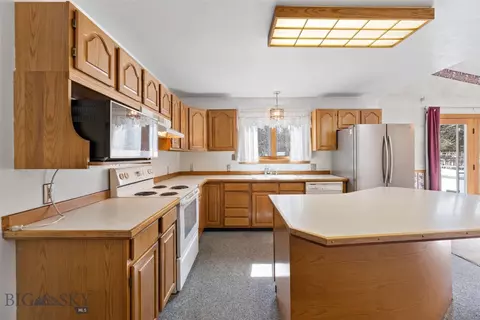1402 Robin Ln, Bozeman, MT 59715 photo 20