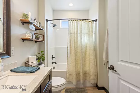 Bath - 24 King Meadows Ln, Bozeman, MT 59718 photo 8 of 9