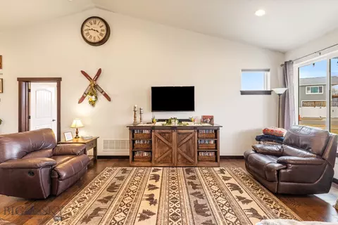 Living - 24 King Meadows Ln, Bozeman, MT 59718 photo 4 of 4