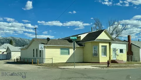 1720 Oregon St, Butte, MT 59701