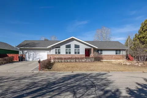 129 Renz Dr, Butte, MT 59701