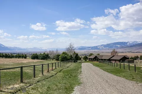 36 Deep Creek Bench Rd, Livingston, MT 59047