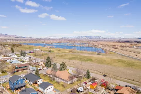 402 7th E Ave, Three Forks, MT 59752 photo 5