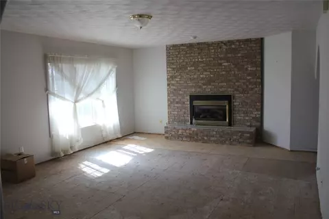Living - 509 Laknar, Dillon, MT 59725 photo 2 of 3