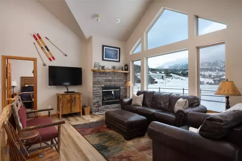 59 E Beartooth Rd, Gallatin Gateway, MT 59730 photo 5