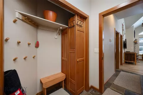 59 E Beartooth Rd, Gallatin Gateway, MT 59730 photo 19