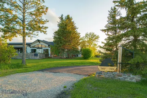 745 Rocky Rd, Bozeman, MT 59718