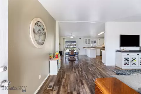 239 Angus Dr, Belgrade, MT 59714 photo 7