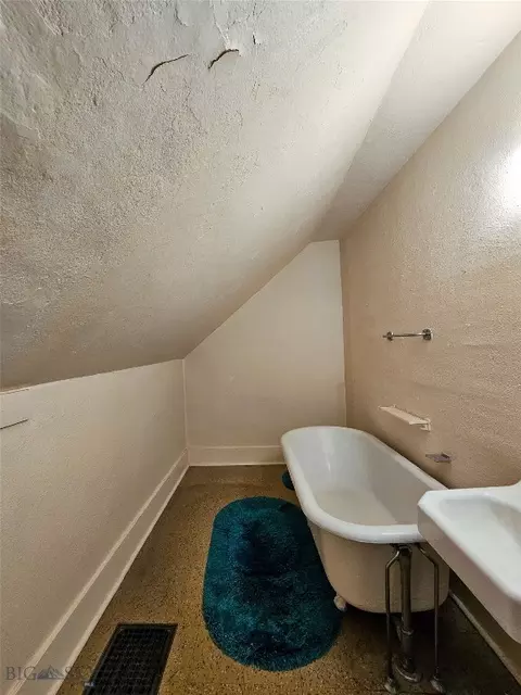 602 Harris, Big Timber, MT 59011 photo 25