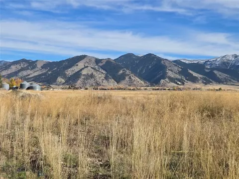 6114 Springhill Rd, Belgrade, MT 59714 photo 3