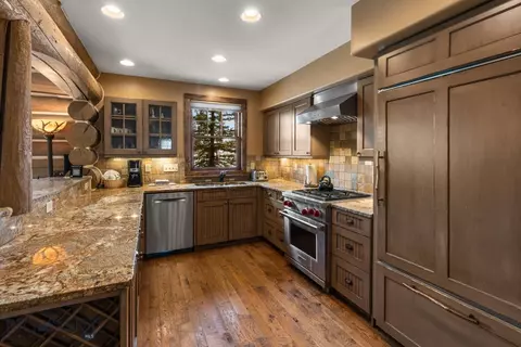 Kitchen - 9 Manitou Loop #45E, Big Sky, MT 59716 photo 3 of 4