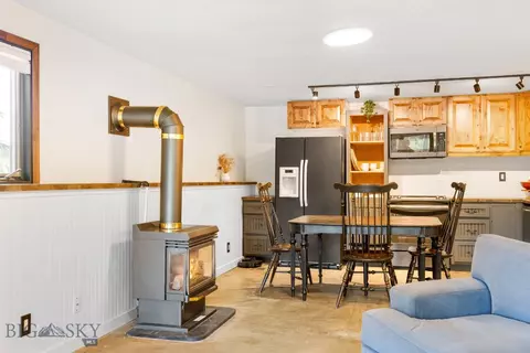 Dining - 8407 Goldenstein, Bozeman, MT 59715 photo 2 of 2