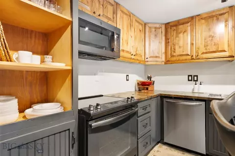 Kitchen - 8407 Goldenstein, Bozeman, MT 59715 photo 8 of 11