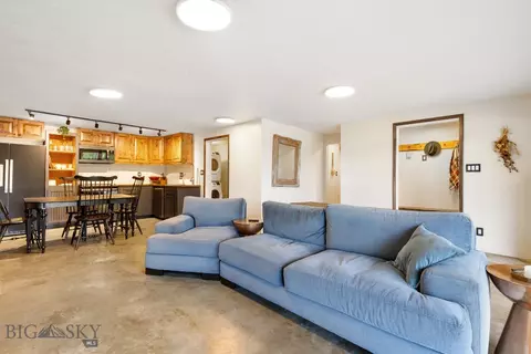 Living - 8407 Goldenstein, Bozeman, MT 59715 photo 6 of 8