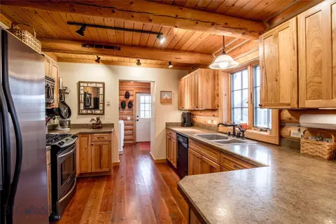 Kitchen - 1 Dutchman Trl, Cameron, MT 59720 photo 2 of 4